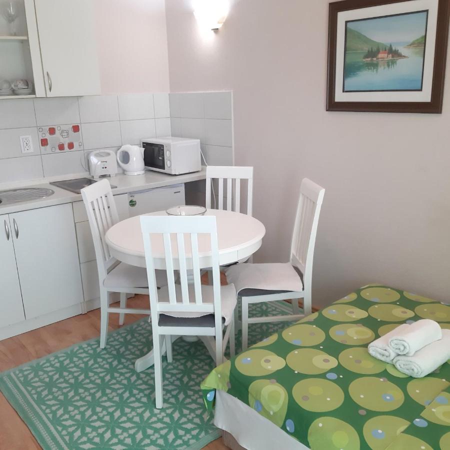 Apartmani Beljkas Tivat Eksteriør bilde